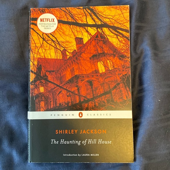 The Haunting of Hill House by Shirley Jackson - Paperback - Picture 1 of 3